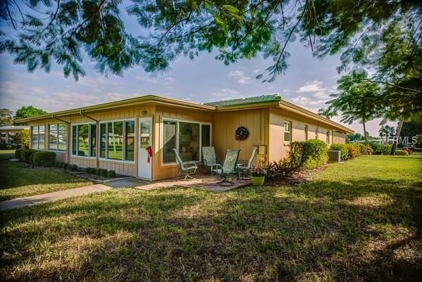 910 VILLAGE GREEN PARKWAY, BRADENTON, Florida 34209, 2 Bedrooms Bedrooms, 6 Rooms Rooms,2 BathroomsBathrooms,Residential,For sale,VILLAGE GREEN,A4198827