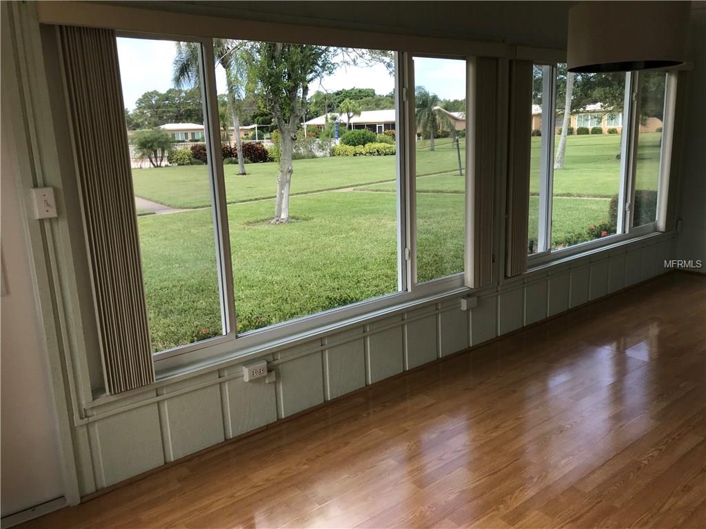 910 VILLAGE GREEN PARKWAY, BRADENTON, Florida 34209, 2 Bedrooms Bedrooms, 6 Rooms Rooms,2 BathroomsBathrooms,Residential,For sale,VILLAGE GREEN,A4198827