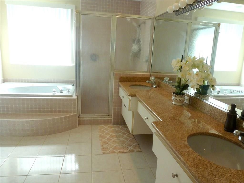 2701 RESNIK CIRCLE W, PALM HARBOR, Florida 34683, 3 Bedrooms Bedrooms, 4 Rooms Rooms,2 BathroomsBathrooms,Residential,For sale,RESNIK,U7837458