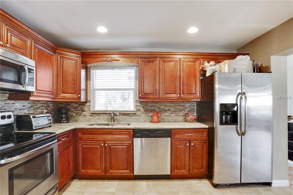 4143 DES MOINES STREET NE, ST PETERSBURG, Florida 33703, 2 Bedrooms Bedrooms, 3 Rooms Rooms,2 BathroomsBathrooms,Residential,For sale,DES MOINES,U7840415