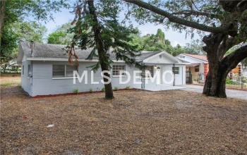 1306 E IDA STREET, TAMPA, Florida 33603, 4 Bedrooms Bedrooms, 6 Rooms Rooms,2 BathroomsBathrooms,Residential,For sale,IDA,T2920554