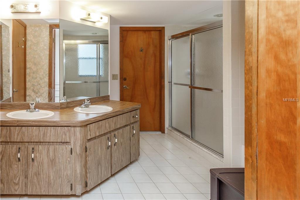 18237 OAK WAY DRIVE, HUDSON, Florida 34667, 3 Bedrooms Bedrooms, 3 Rooms Rooms,2 BathroomsBathrooms,Residential,For sale,OAK WAY,W7636856