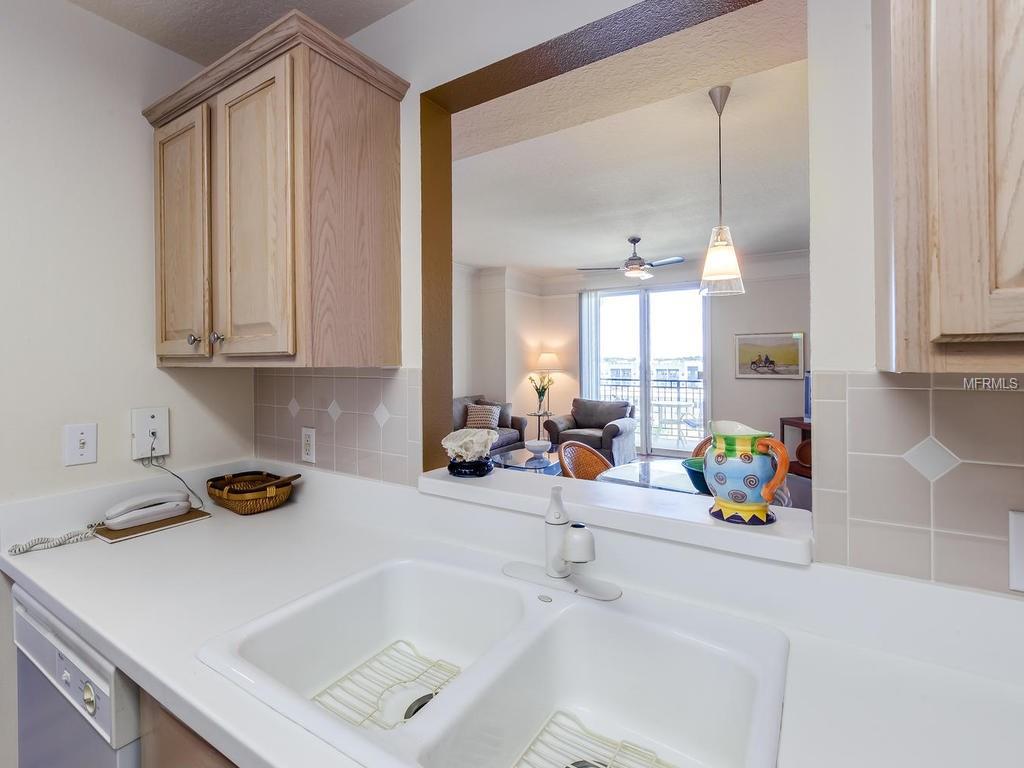 750 N TAMIAMI TRAIL, SARASOTA, Florida 34236, 2 Bedrooms Bedrooms, 5 Rooms Rooms,2 BathroomsBathrooms,Residential,For sale,TAMIAMI,A4208216