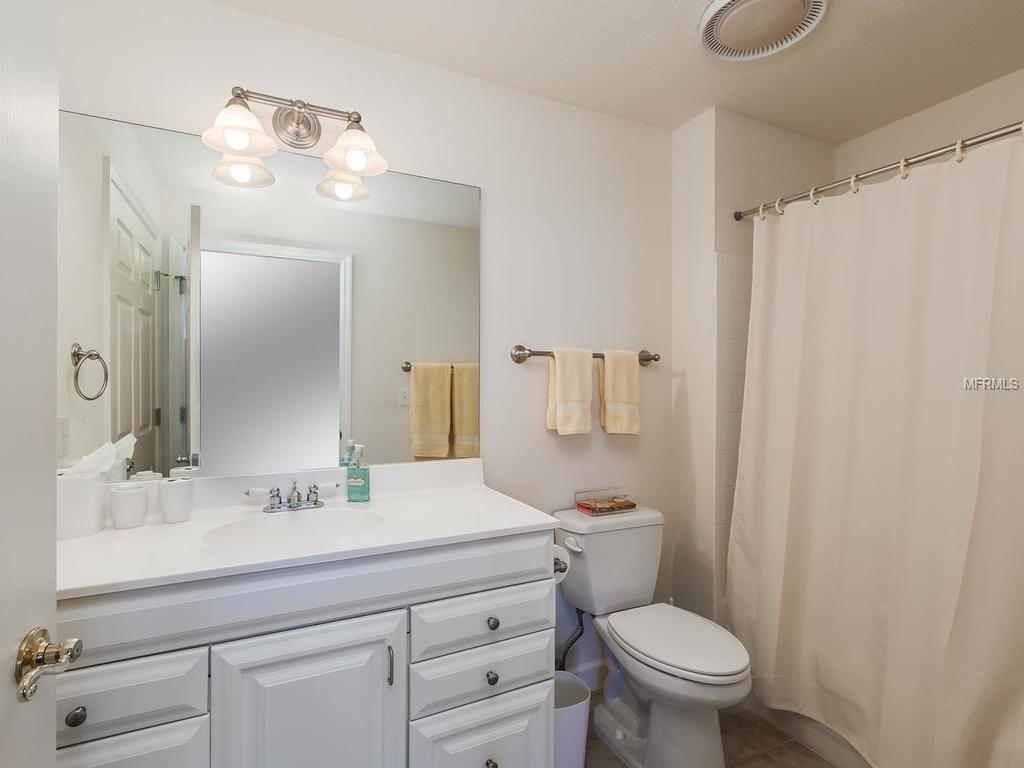750 N TAMIAMI TRAIL, SARASOTA, Florida 34236, 2 Bedrooms Bedrooms, 5 Rooms Rooms,2 BathroomsBathrooms,Residential,For sale,TAMIAMI,A4208216