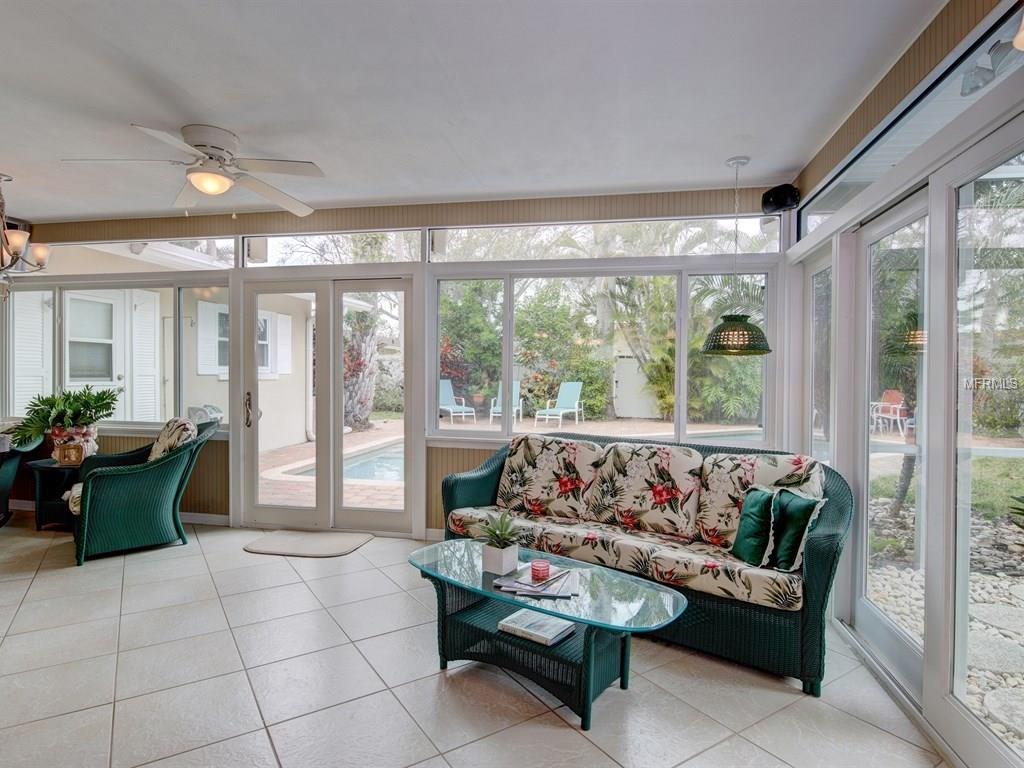 4471 CLEARWATER HARBOR DRIVE S, LARGO, Florida 33770, 4 Bedrooms Bedrooms, 4 Rooms Rooms,3 BathroomsBathrooms,Residential,For sale,CLEARWATER HARBOR,U7847384