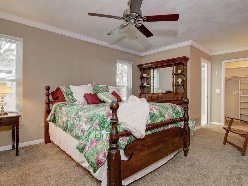 4471 CLEARWATER HARBOR DRIVE S, LARGO, Florida 33770, 4 Bedrooms Bedrooms, 4 Rooms Rooms,3 BathroomsBathrooms,Residential,For sale,CLEARWATER HARBOR,U7847384