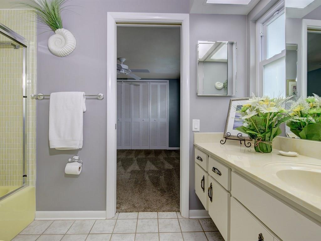 4471 CLEARWATER HARBOR DRIVE S, LARGO, Florida 33770, 4 Bedrooms Bedrooms, 4 Rooms Rooms,3 BathroomsBathrooms,Residential,For sale,CLEARWATER HARBOR,U7847384