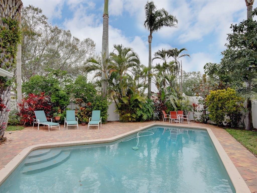 4471 CLEARWATER HARBOR DRIVE S, LARGO, Florida 33770, 4 Bedrooms Bedrooms, 4 Rooms Rooms,3 BathroomsBathrooms,Residential,For sale,CLEARWATER HARBOR,U7847384