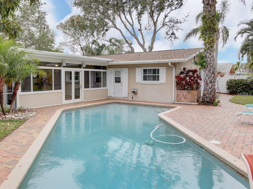 4471 CLEARWATER HARBOR DRIVE S, LARGO, Florida 33770, 4 Bedrooms Bedrooms, 4 Rooms Rooms,3 BathroomsBathrooms,Residential,For sale,CLEARWATER HARBOR,U7847384