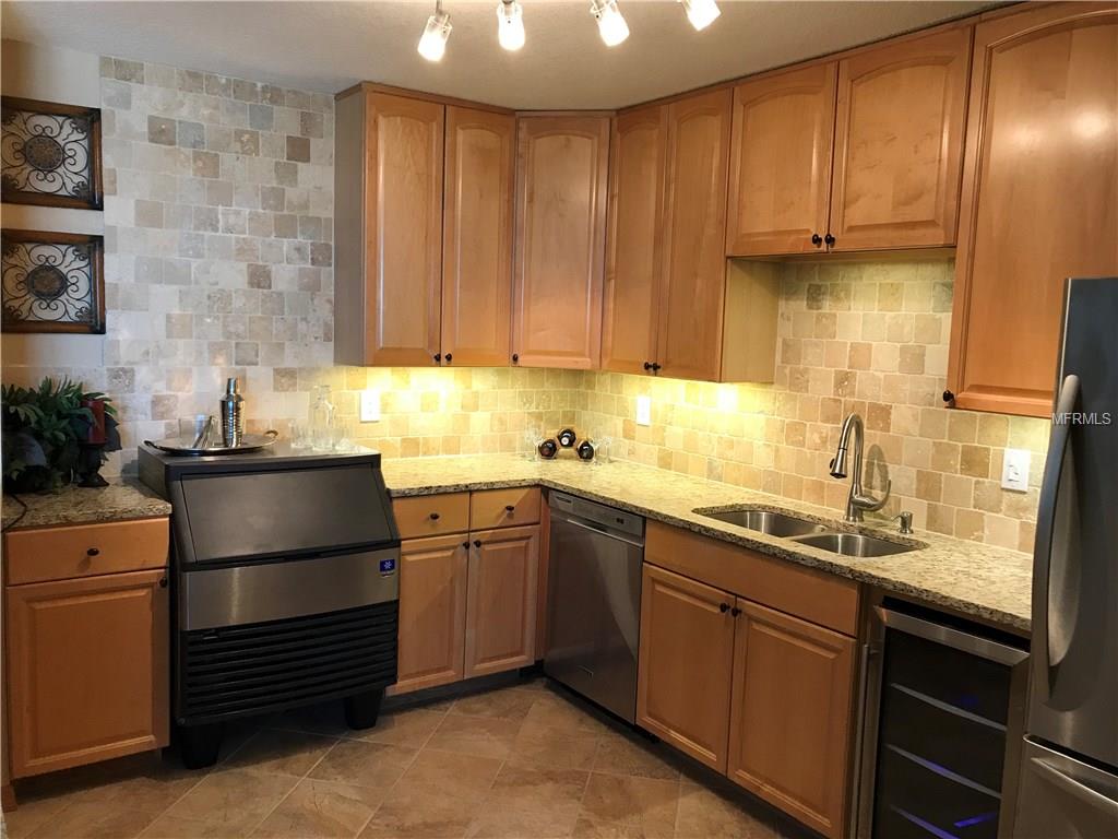 675 S GULFVIEW BOULEVARD, CLEARWATER BEACH, Florida 33767, 3 Bedrooms Bedrooms, 4 Rooms Rooms,3 BathroomsBathrooms,Residential,For sale,GULFVIEW,U7829220