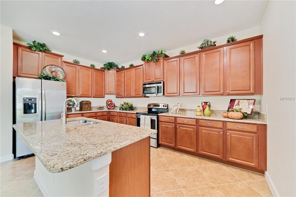 1557 THETFORD CIRCLE, ORLANDO, Florida 32824, 4 Bedrooms Bedrooms, 3 Rooms Rooms,4 BathroomsBathrooms,Residential,For sale,THETFORD,O5541551