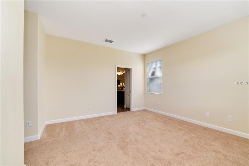 1557 THETFORD CIRCLE, ORLANDO, Florida 32824, 4 Bedrooms Bedrooms, 3 Rooms Rooms,4 BathroomsBathrooms,Residential,For sale,THETFORD,O5541551