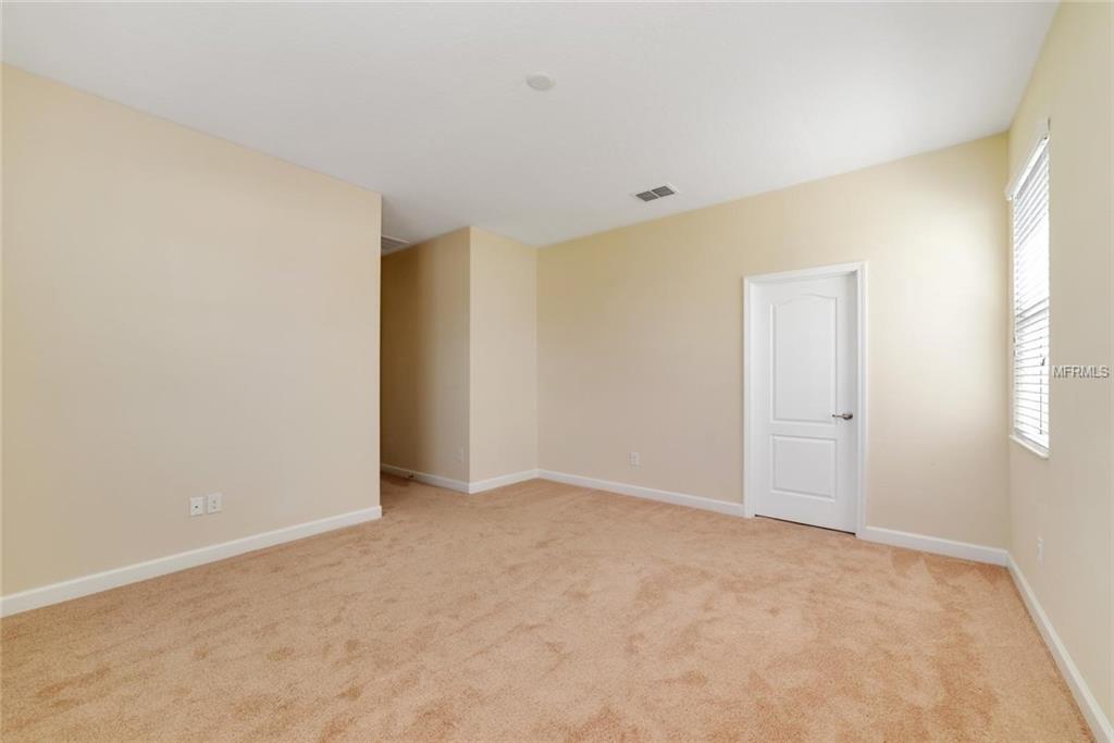 1557 THETFORD CIRCLE, ORLANDO, Florida 32824, 4 Bedrooms Bedrooms, 3 Rooms Rooms,4 BathroomsBathrooms,Residential,For sale,THETFORD,O5541551