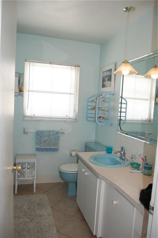 428 SHORE ROAD, VENICE, Florida 34285, 2 Bedrooms Bedrooms, 7 Rooms Rooms,2 BathroomsBathrooms,Residential,For sale,SHORE,N5915634