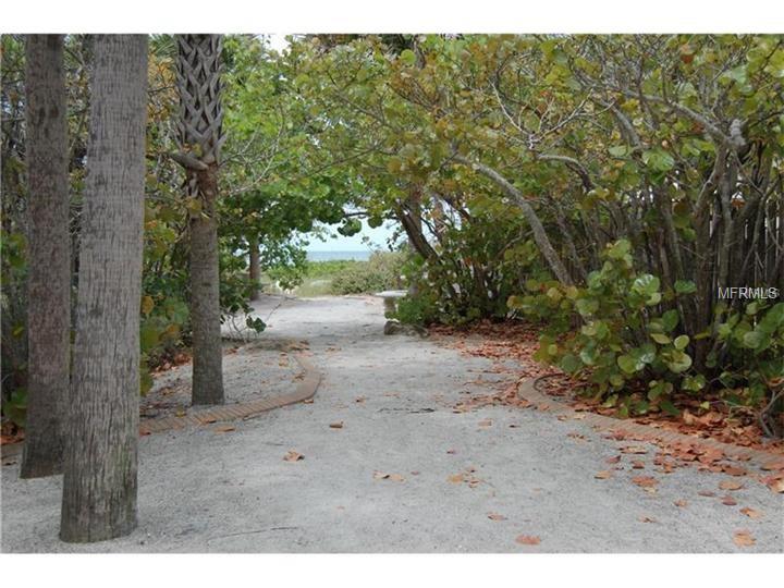 428 SHORE ROAD, VENICE, Florida 34285, 2 Bedrooms Bedrooms, 7 Rooms Rooms,2 BathroomsBathrooms,Residential,For sale,SHORE,N5915634