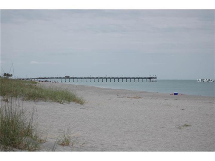 428 SHORE ROAD, VENICE, Florida 34285, 2 Bedrooms Bedrooms, 7 Rooms Rooms,2 BathroomsBathrooms,Residential,For sale,SHORE,N5915634