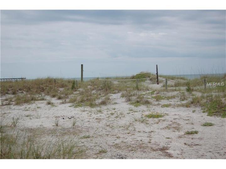 428 SHORE ROAD, VENICE, Florida 34285, 2 Bedrooms Bedrooms, 7 Rooms Rooms,2 BathroomsBathrooms,Residential,For sale,SHORE,N5915634