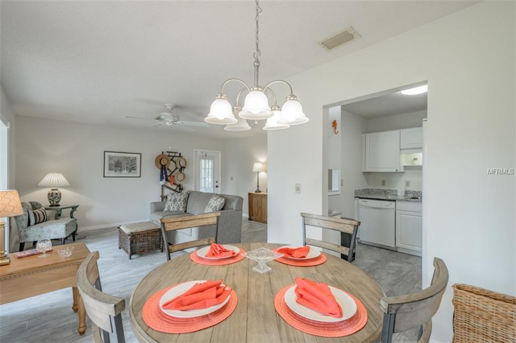 2310 GLENMORE CIRCLE, SUN CITY CENTER, Florida 33573, 2 Bedrooms Bedrooms, 7 Rooms Rooms,2 BathroomsBathrooms,Residential,For sale,GLENMORE,T2923879