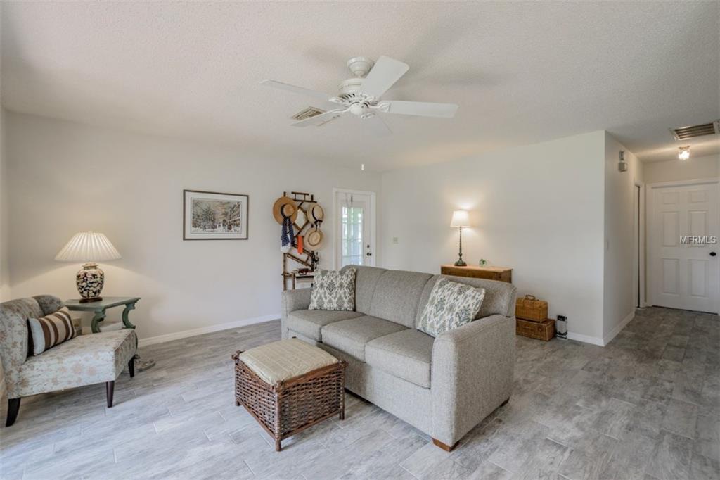 2310 GLENMORE CIRCLE, SUN CITY CENTER, Florida 33573, 2 Bedrooms Bedrooms, 7 Rooms Rooms,2 BathroomsBathrooms,Residential,For sale,GLENMORE,T2923879