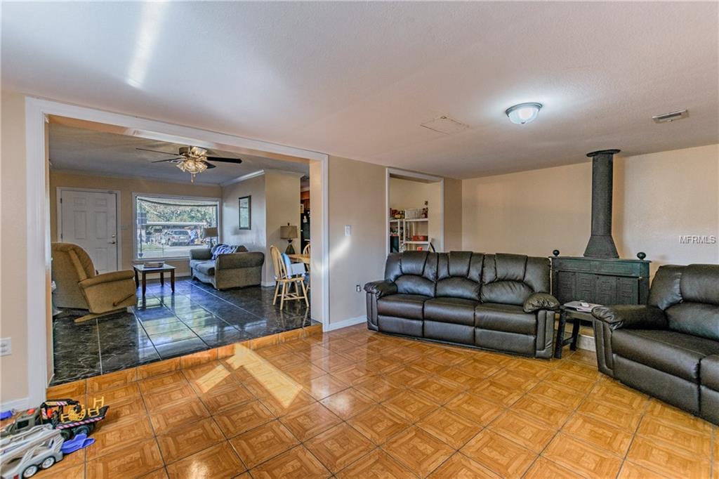 2207 EIFFEL DRIVE, ORLANDO, Florida 32808, 3 Bedrooms Bedrooms, 7 Rooms Rooms,1 BathroomBathrooms,Residential,For sale,EIFFEL,O5558853