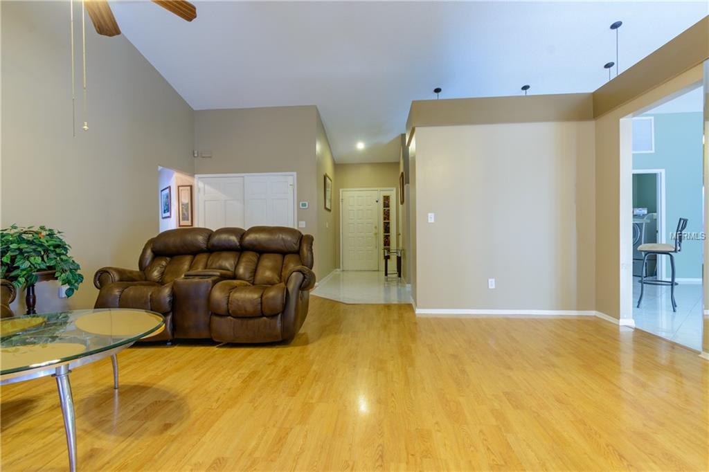 1516 RIVER OAKS DRIVE, TARPON SPRINGS, Florida 34689, 3 Bedrooms Bedrooms, 5 Rooms Rooms,2 BathroomsBathrooms,Residential,For sale,RIVER OAKS,U7846110