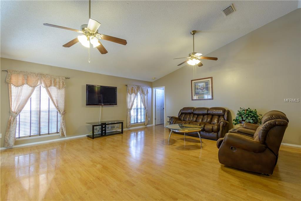 1516 RIVER OAKS DRIVE, TARPON SPRINGS, Florida 34689, 3 Bedrooms Bedrooms, 5 Rooms Rooms,2 BathroomsBathrooms,Residential,For sale,RIVER OAKS,U7846110