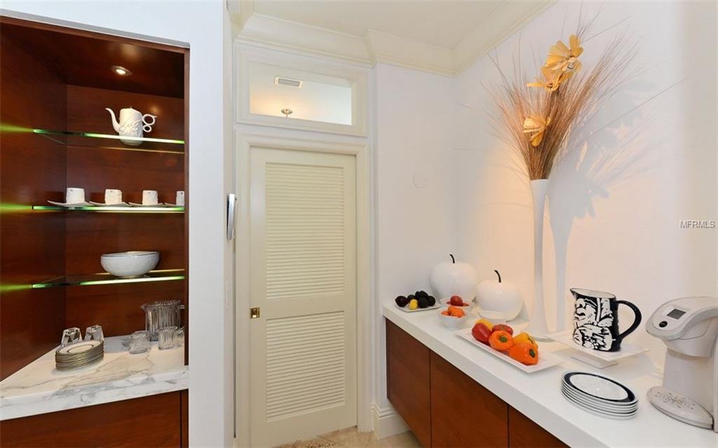 582 CRANE PRAIRIE WAY, OSPREY, Florida 34229, 3 Bedrooms Bedrooms, 7 Rooms Rooms,2 BathroomsBathrooms,Residential,For sale,CRANE PRAIRIE,A4208903