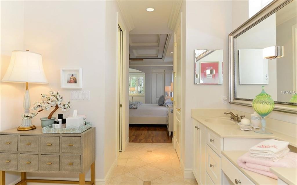 582 CRANE PRAIRIE WAY, OSPREY, Florida 34229, 3 Bedrooms Bedrooms, 7 Rooms Rooms,2 BathroomsBathrooms,Residential,For sale,CRANE PRAIRIE,A4208903