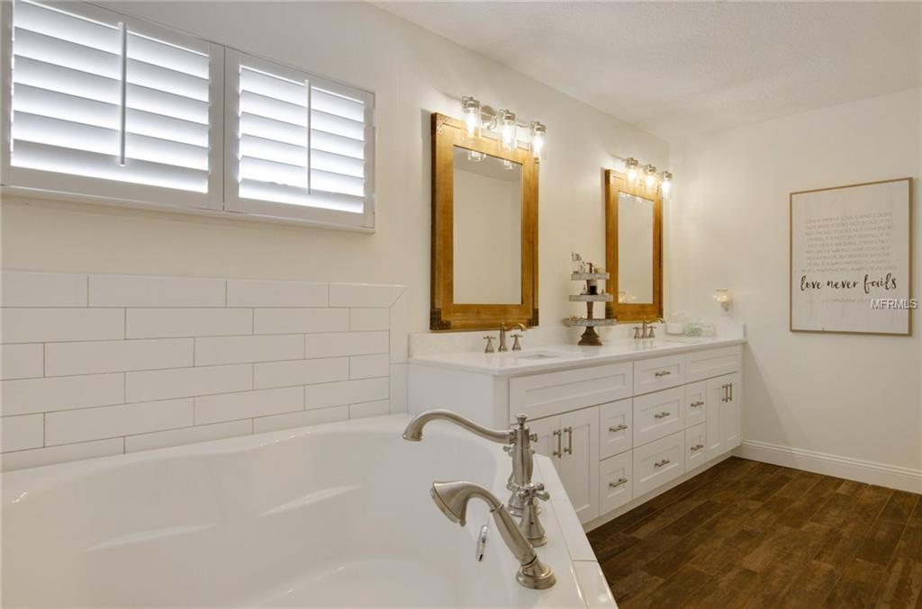 18413 30TH STREET, LUTZ, Florida 33559, 4 Bedrooms Bedrooms, 9 Rooms Rooms,3 BathroomsBathrooms,Residential,For sale,30TH,T2928194