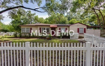 48 E KING STREET, ORLANDO, Florida 32804, 4 Bedrooms Bedrooms, 7 Rooms Rooms,2 BathroomsBathrooms,Residential,For sale,KING,O5561720