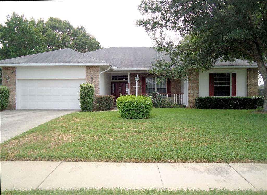 601 HUNTERS RUN BOULEVARD, LAKELAND, Florida 33809, 4 Bedrooms Bedrooms, 9 Rooms Rooms,2 BathroomsBathrooms,Residential,For sale,HUNTERS RUN,L4721035