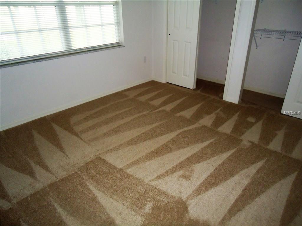 601 HUNTERS RUN BOULEVARD, LAKELAND, Florida 33809, 4 Bedrooms Bedrooms, 9 Rooms Rooms,2 BathroomsBathrooms,Residential,For sale,HUNTERS RUN,L4721035