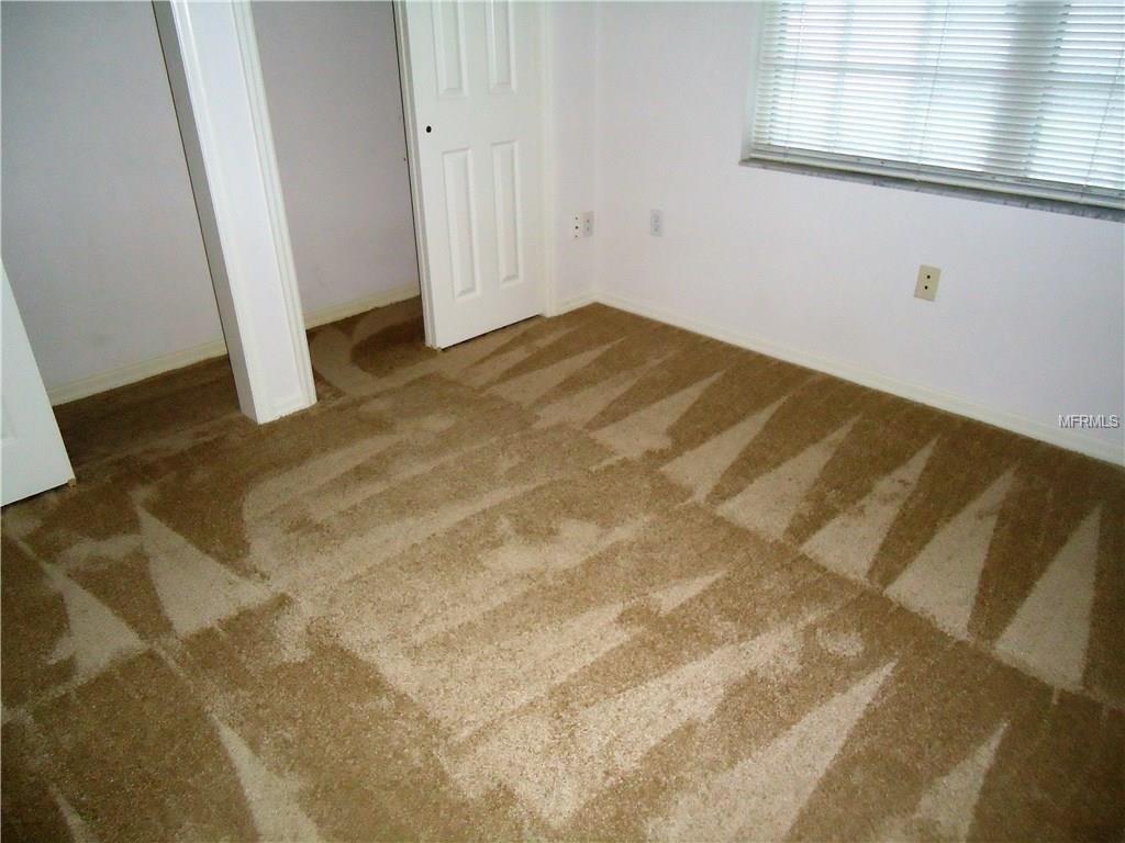 601 HUNTERS RUN BOULEVARD, LAKELAND, Florida 33809, 4 Bedrooms Bedrooms, 9 Rooms Rooms,2 BathroomsBathrooms,Residential,For sale,HUNTERS RUN,L4721035