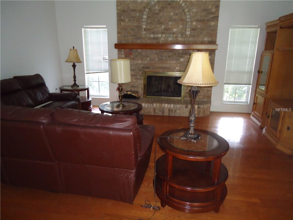 601 HUNTERS RUN BOULEVARD, LAKELAND, Florida 33809, 4 Bedrooms Bedrooms, 9 Rooms Rooms,2 BathroomsBathrooms,Residential,For sale,HUNTERS RUN,L4721035