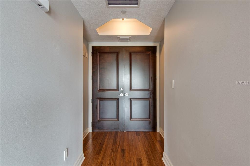 1209 E CUMBERLAND AVENUE, TAMPA, Florida 33602, 2 Bedrooms Bedrooms, 3 Rooms Rooms,2 BathroomsBathrooms,Residential,For sale,CUMBERLAND,T2916562