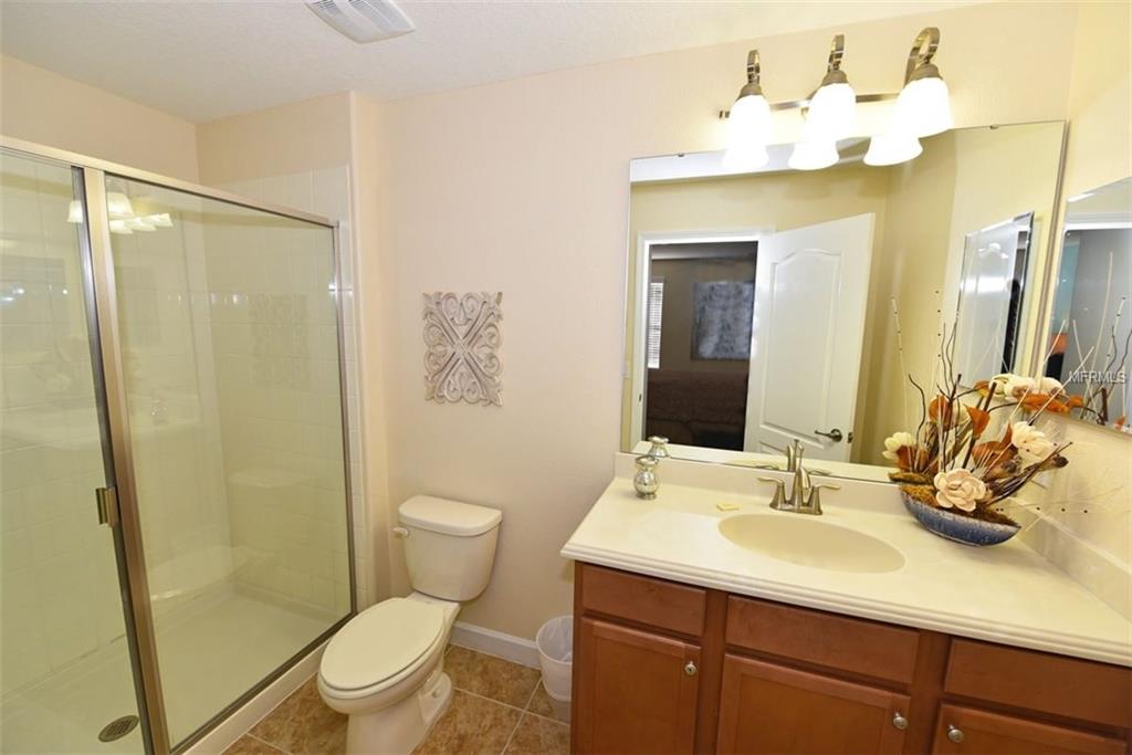 1443 MOON VALLEY DRIVE, KISSIMMEE, Florida 34747, 6 Bedrooms Bedrooms, 5 Rooms Rooms,6 BathroomsBathrooms,Residential,For sale,MOON VALLEY,S4855536