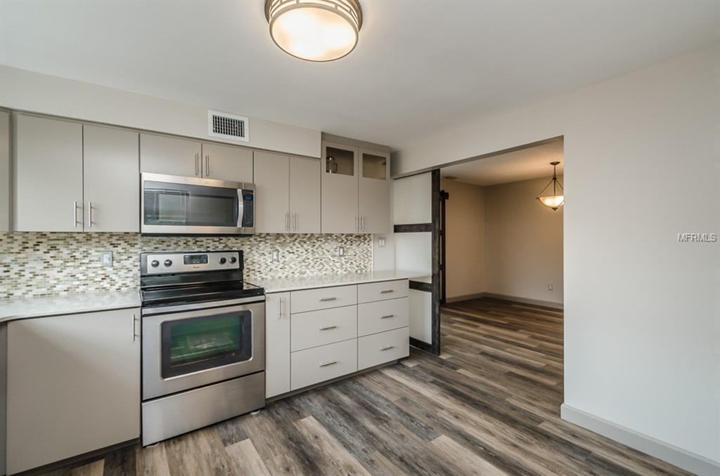 1867 EAST DRIVE, CLEARWATER, Florida 33755, 2 Bedrooms Bedrooms, 3 Rooms Rooms,2 BathroomsBathrooms,Residential,For sale,EAST,U7845201