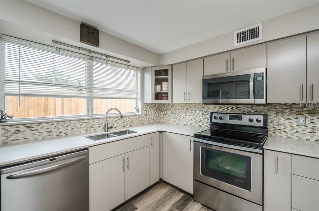 1867 EAST DRIVE, CLEARWATER, Florida 33755, 2 Bedrooms Bedrooms, 3 Rooms Rooms,2 BathroomsBathrooms,Residential,For sale,EAST,U7845201