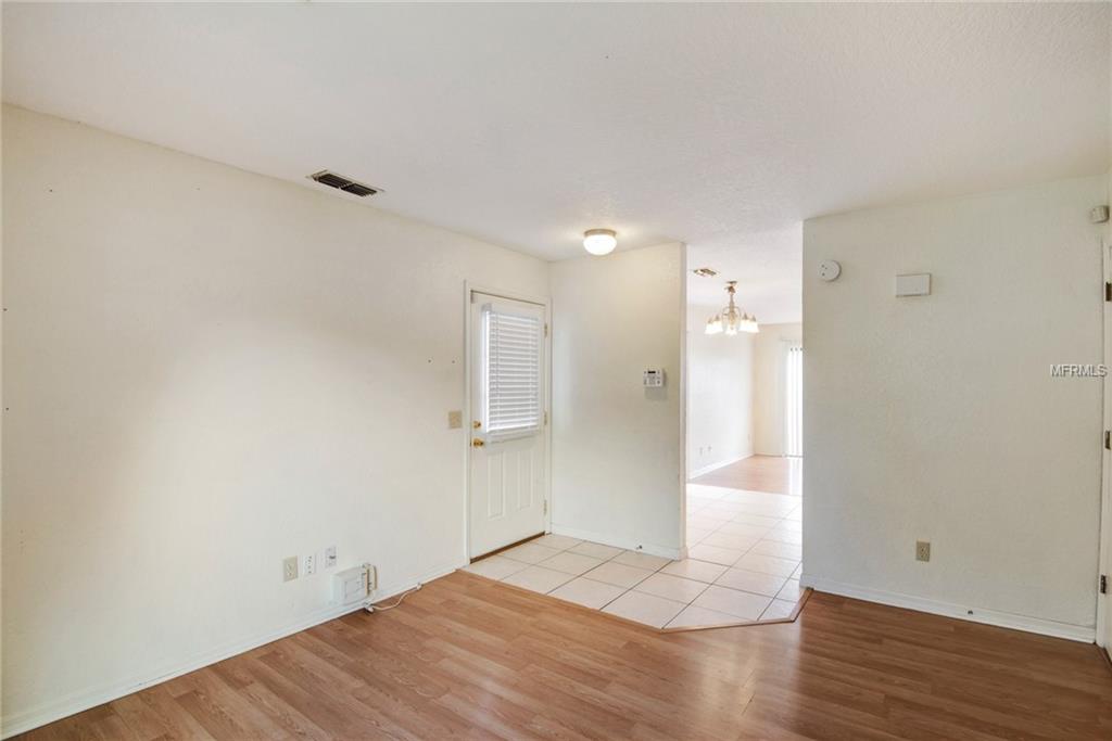 16523 LAKE BRIGADOON CIRCLE, TAMPA, Florida 33618, 2 Bedrooms Bedrooms, 5 Rooms Rooms,2 BathroomsBathrooms,Residential,For sale,LAKE BRIGADOON,T2926662