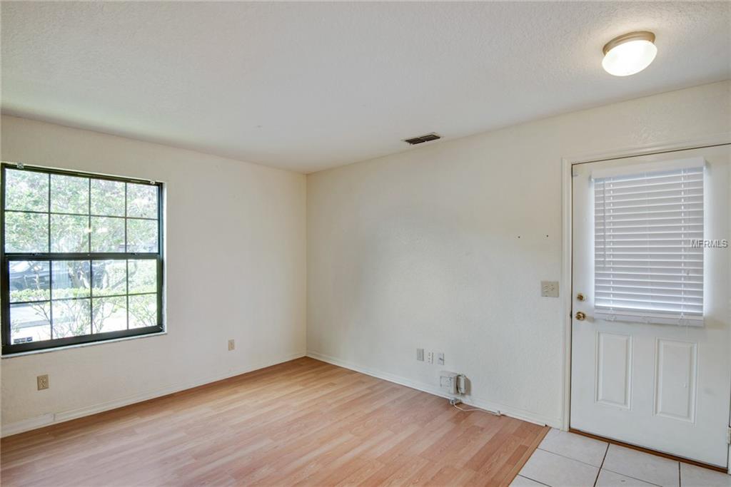 16523 LAKE BRIGADOON CIRCLE, TAMPA, Florida 33618, 2 Bedrooms Bedrooms, 5 Rooms Rooms,2 BathroomsBathrooms,Residential,For sale,LAKE BRIGADOON,T2926662