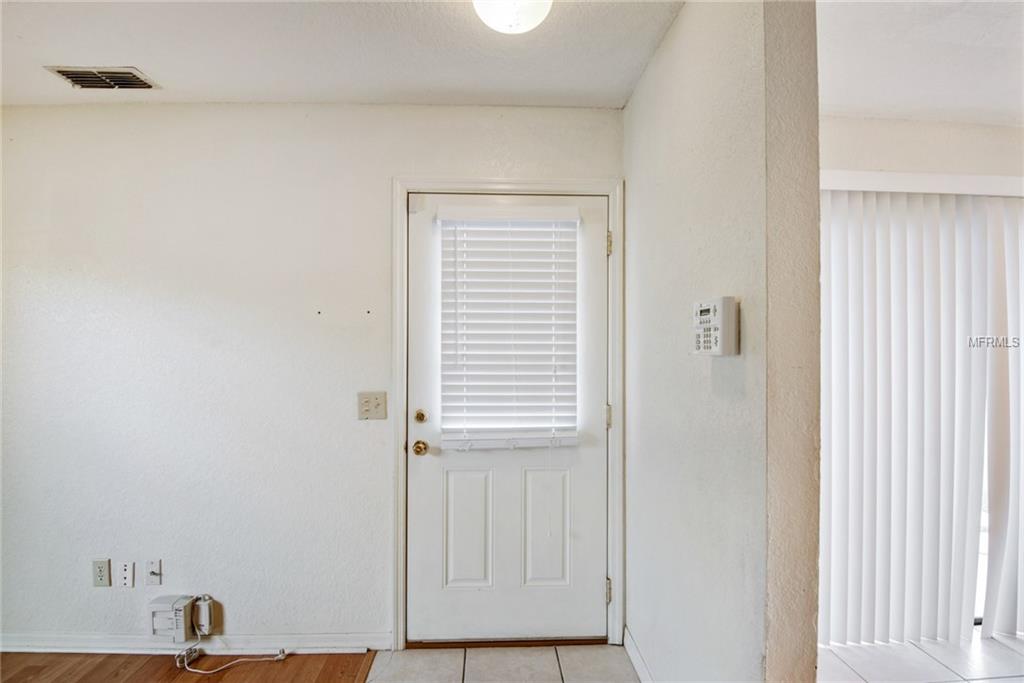 16523 LAKE BRIGADOON CIRCLE, TAMPA, Florida 33618, 2 Bedrooms Bedrooms, 5 Rooms Rooms,2 BathroomsBathrooms,Residential,For sale,LAKE BRIGADOON,T2926662