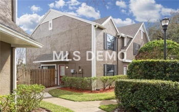 16523 LAKE BRIGADOON CIRCLE, TAMPA, Florida 33618, 2 Bedrooms Bedrooms, 5 Rooms Rooms,2 BathroomsBathrooms,Residential,For sale,LAKE BRIGADOON,T2926662