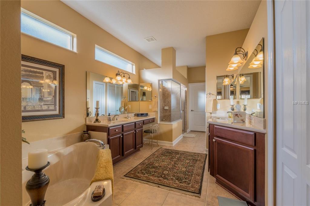 952 HOME GROVE DRIVE, WINTER GARDEN, Florida 34787, 5 Bedrooms Bedrooms, 3 Rooms Rooms,4 BathroomsBathrooms,Residential,For sale,HOME GROVE,O5560539