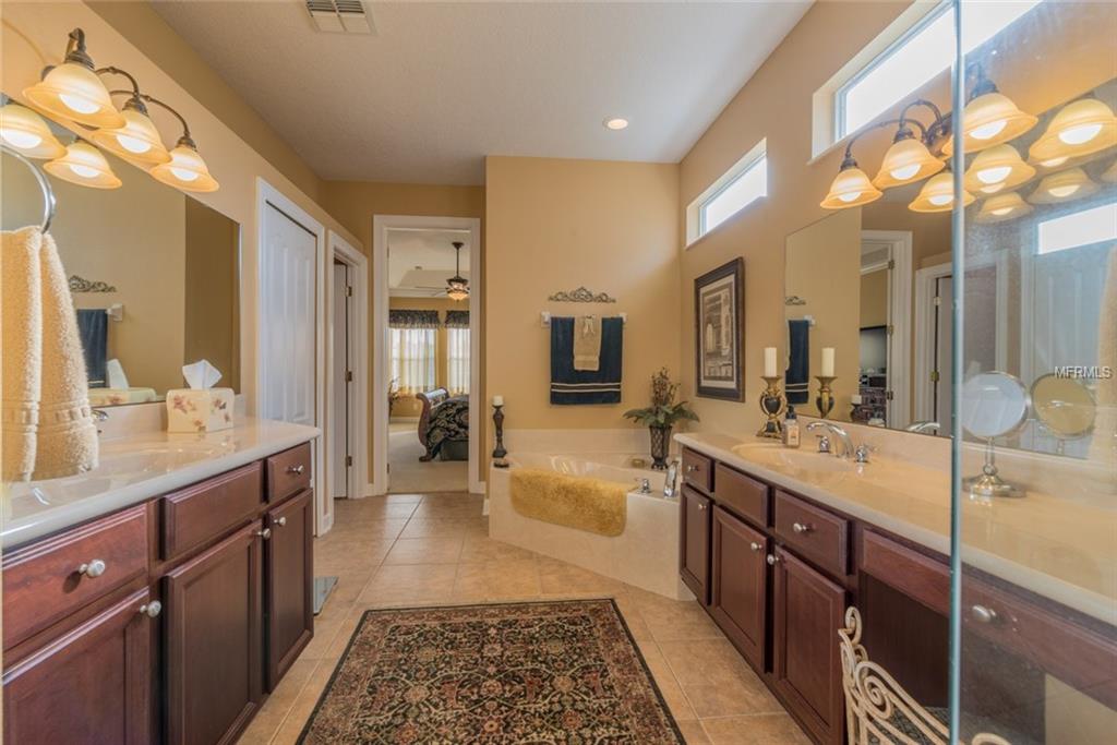 952 HOME GROVE DRIVE, WINTER GARDEN, Florida 34787, 5 Bedrooms Bedrooms, 3 Rooms Rooms,4 BathroomsBathrooms,Residential,For sale,HOME GROVE,O5560539