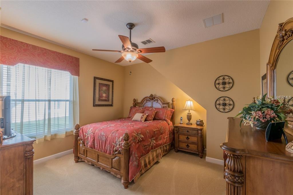 952 HOME GROVE DRIVE, WINTER GARDEN, Florida 34787, 5 Bedrooms Bedrooms, 3 Rooms Rooms,4 BathroomsBathrooms,Residential,For sale,HOME GROVE,O5560539