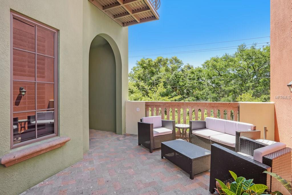 1537 OAK STREET, SARASOTA, Florida 34236, 3 Bedrooms Bedrooms, 6 Rooms Rooms,2 BathroomsBathrooms,Residential,For sale,OAK,A4209409