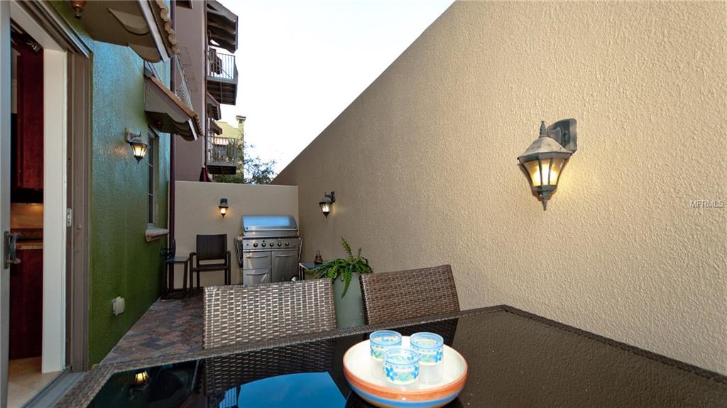 1537 OAK STREET, SARASOTA, Florida 34236, 3 Bedrooms Bedrooms, 6 Rooms Rooms,2 BathroomsBathrooms,Residential,For sale,OAK,A4209409