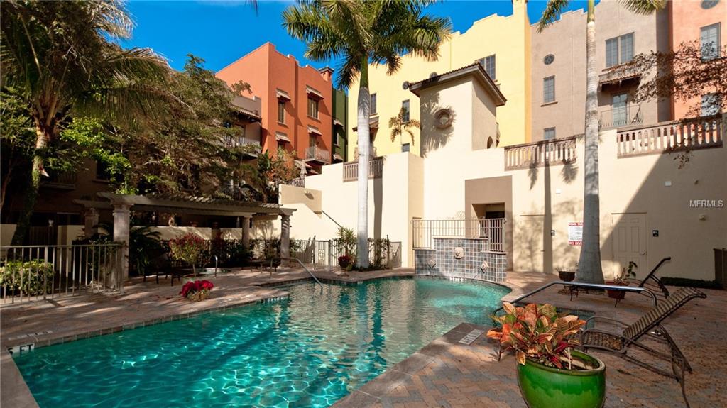 1537 OAK STREET, SARASOTA, Florida 34236, 3 Bedrooms Bedrooms, 6 Rooms Rooms,2 BathroomsBathrooms,Residential,For sale,OAK,A4209409