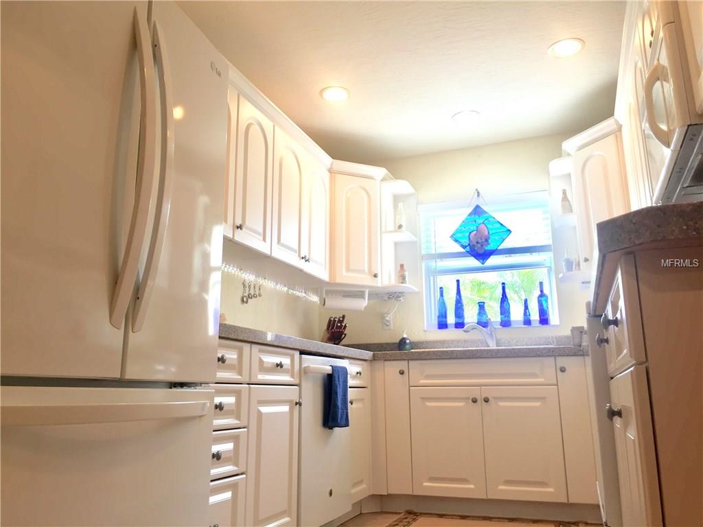 204 ALGIERS DRIVE, VENICE, Florida 34293, 3 Bedrooms Bedrooms, 7 Rooms Rooms,2 BathroomsBathrooms,Residential,For sale,ALGIERS,N5916382