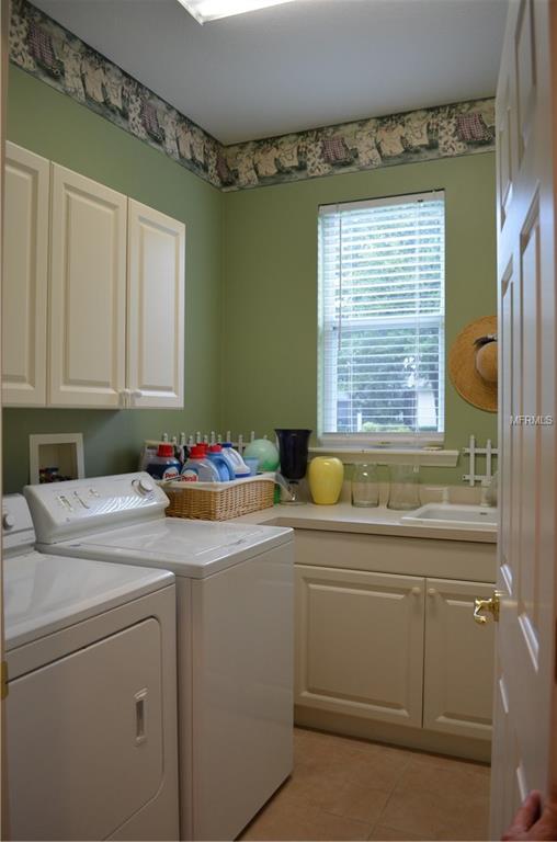 214 WESTCOTT COURT, DELAND, Florida 32724, 3 Bedrooms Bedrooms, 9 Rooms Rooms,3 BathroomsBathrooms,Residential,For sale,WESTCOTT,O5530191